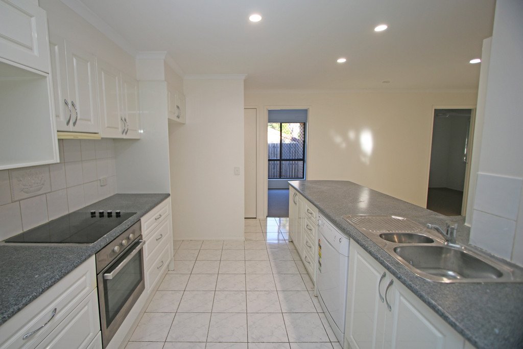 63 Alexander Drive HIGHLAND PARK 7
