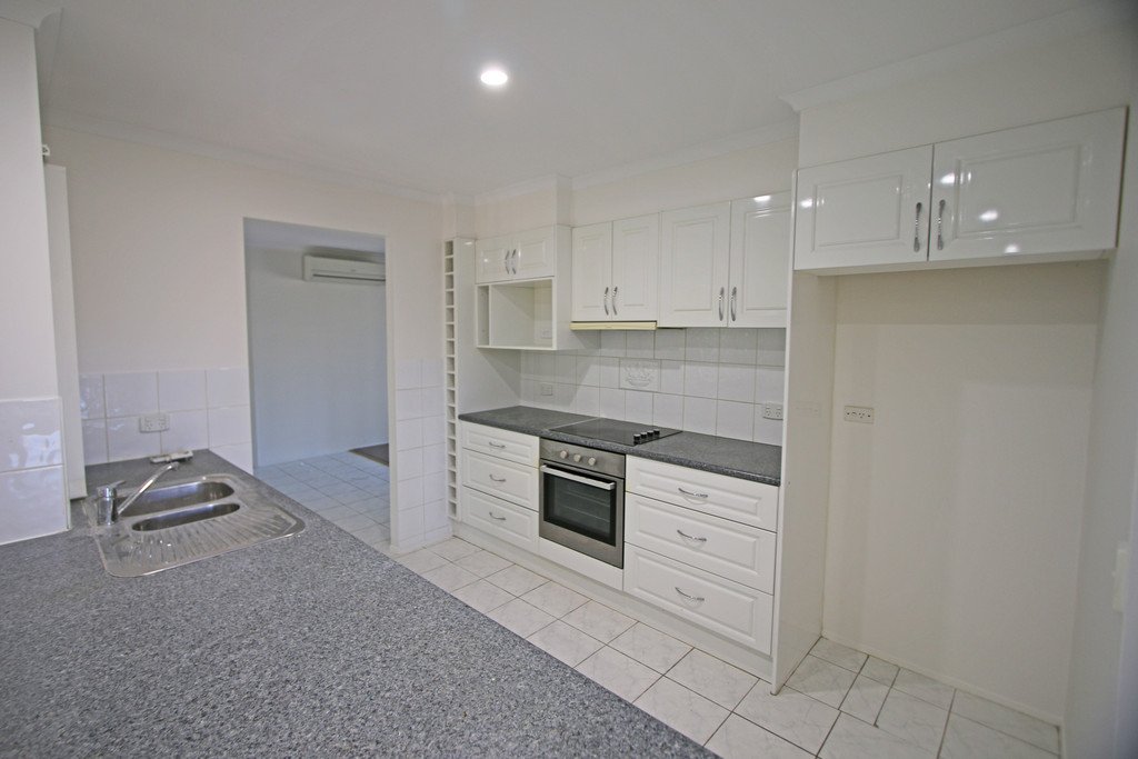 63 Alexander Drive HIGHLAND PARK 8