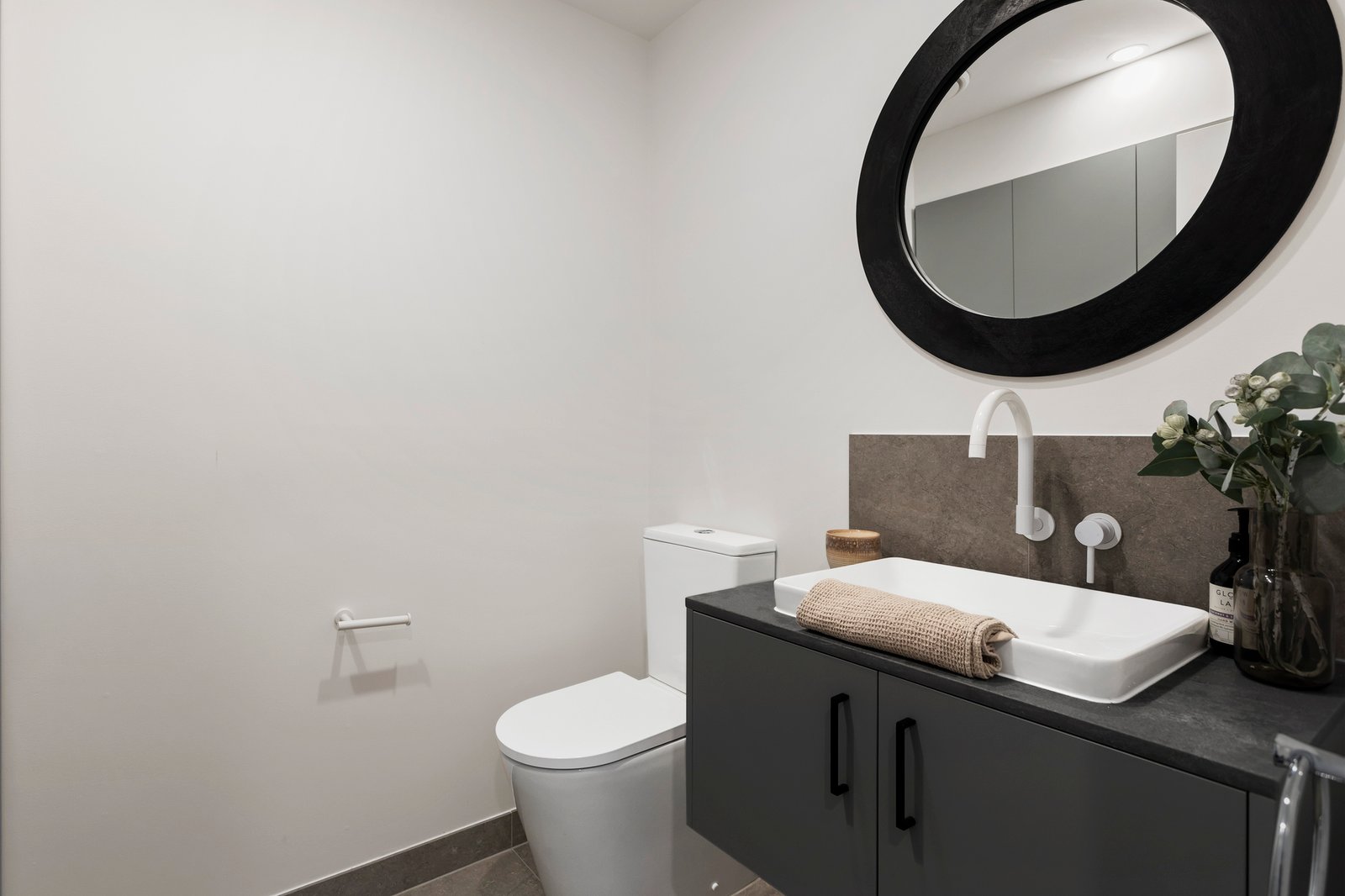 Real Estate and Property in 6/3 Ames Avenue, Carnegie, VIC