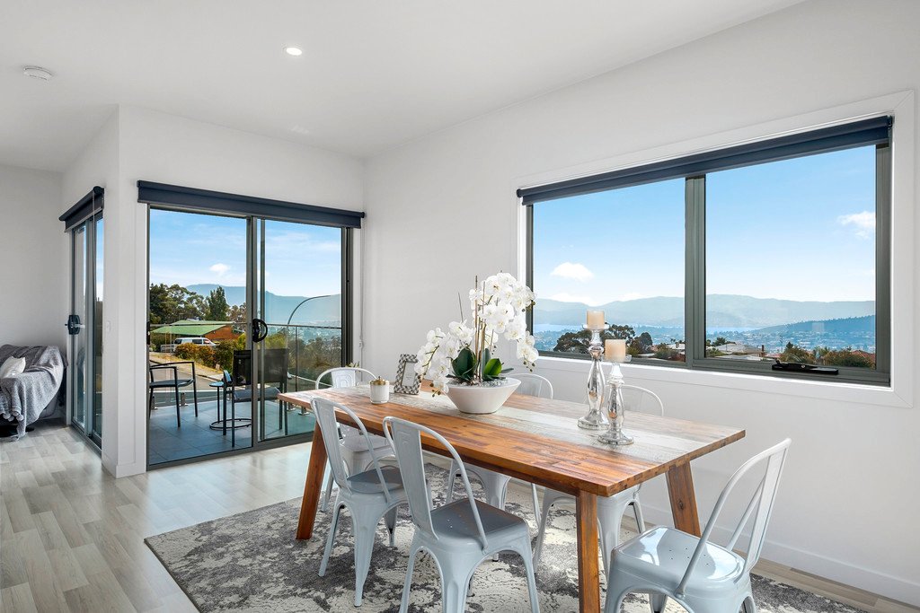 63 Athleen Avenue LENAH VALLEY 4