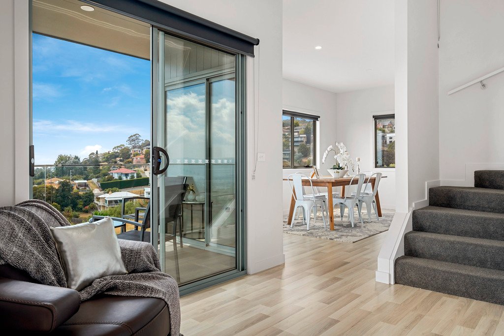 63 Athleen Avenue LENAH VALLEY 5