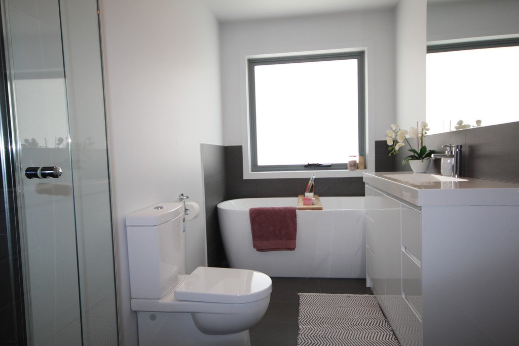 63 Athleen Avenue LENAH VALLEY 8