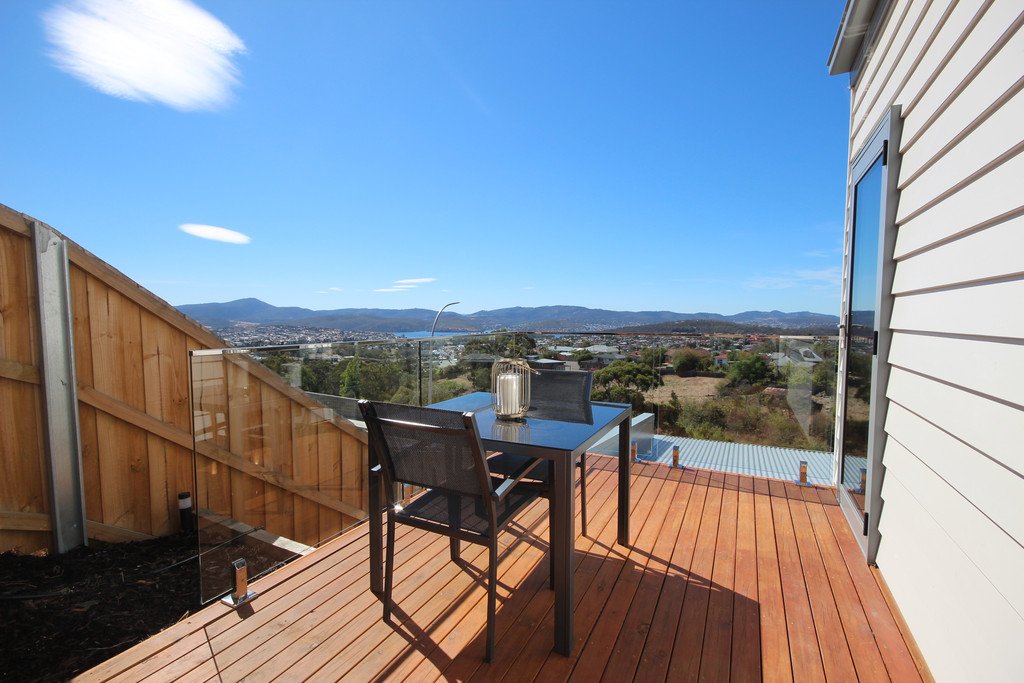 63 Athleen Avenue LENAH VALLEY 14