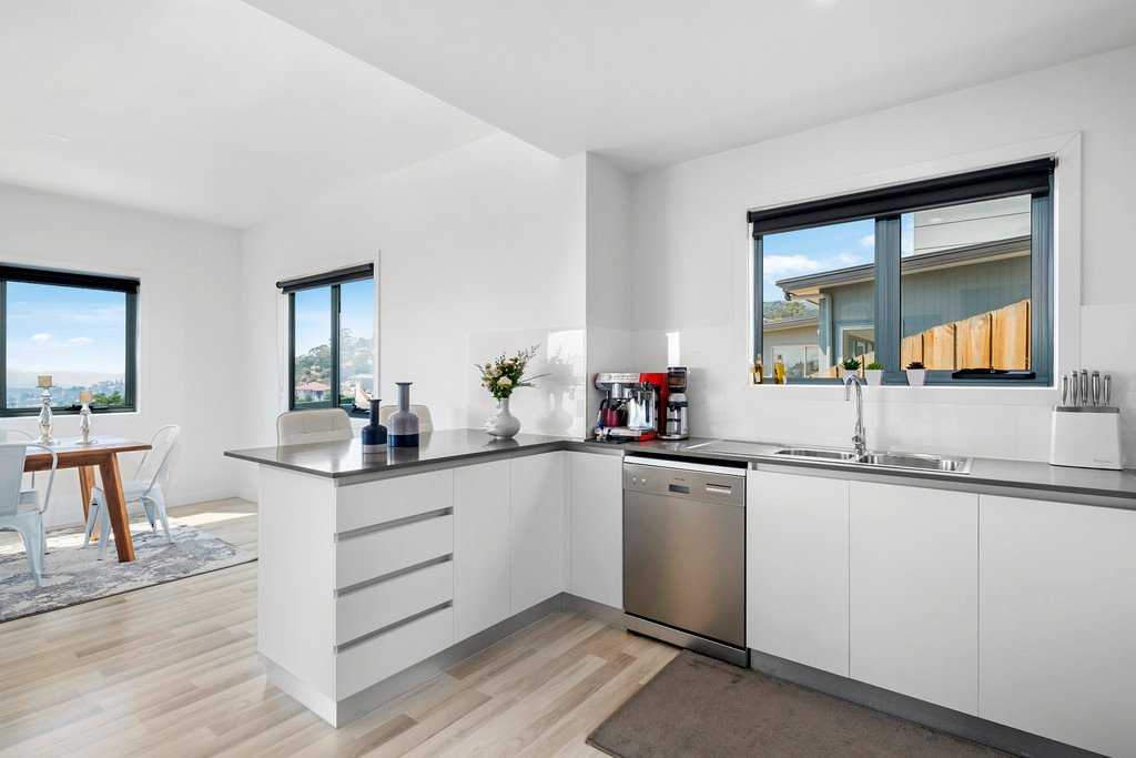 63 Athleen Avenue LENAH VALLEY 11