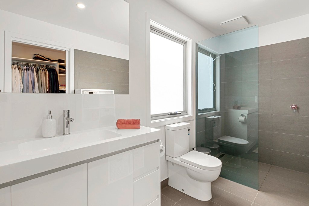 63 Athleen Avenue LENAH VALLEY 13