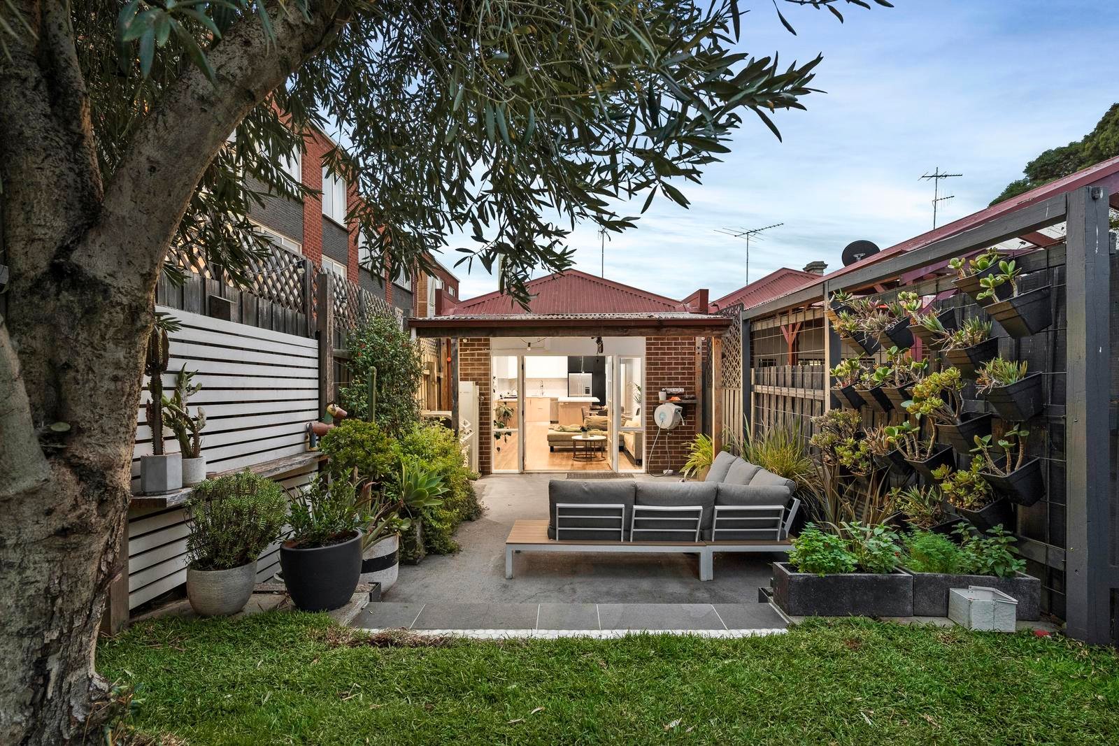 63 Bayswater Road, Kensington VIC 3031