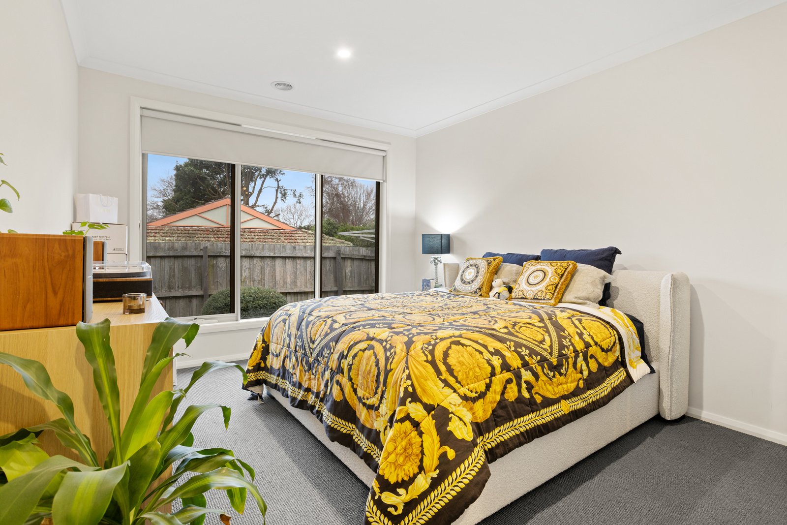 Gallery: 6/3 Bembridge Avenue
