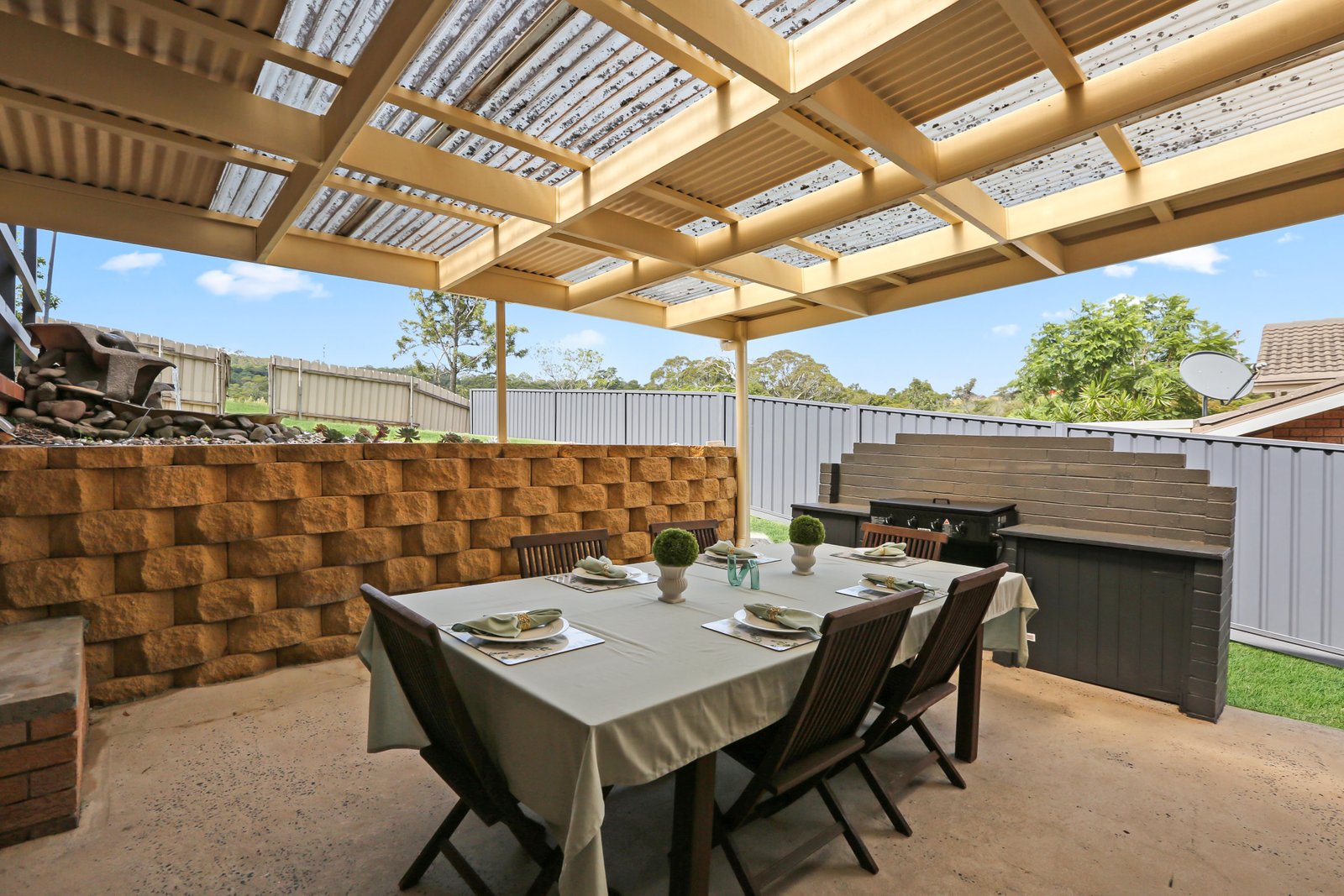 63 Bright Parade DAPTO 3