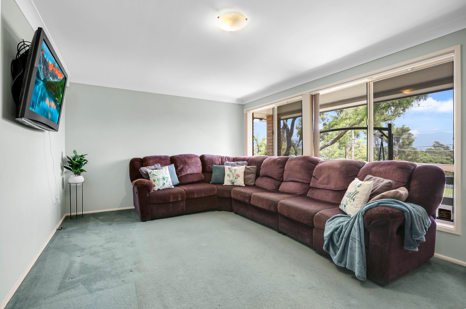 63 Bright Parade DAPTO 7