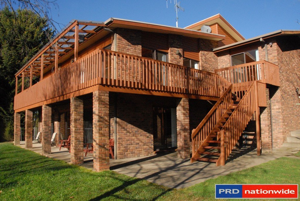 63 Brooks Rd  BUNGENDORE 2