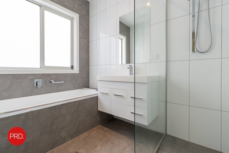 63 Butmaroo Street BUNGENDORE 17