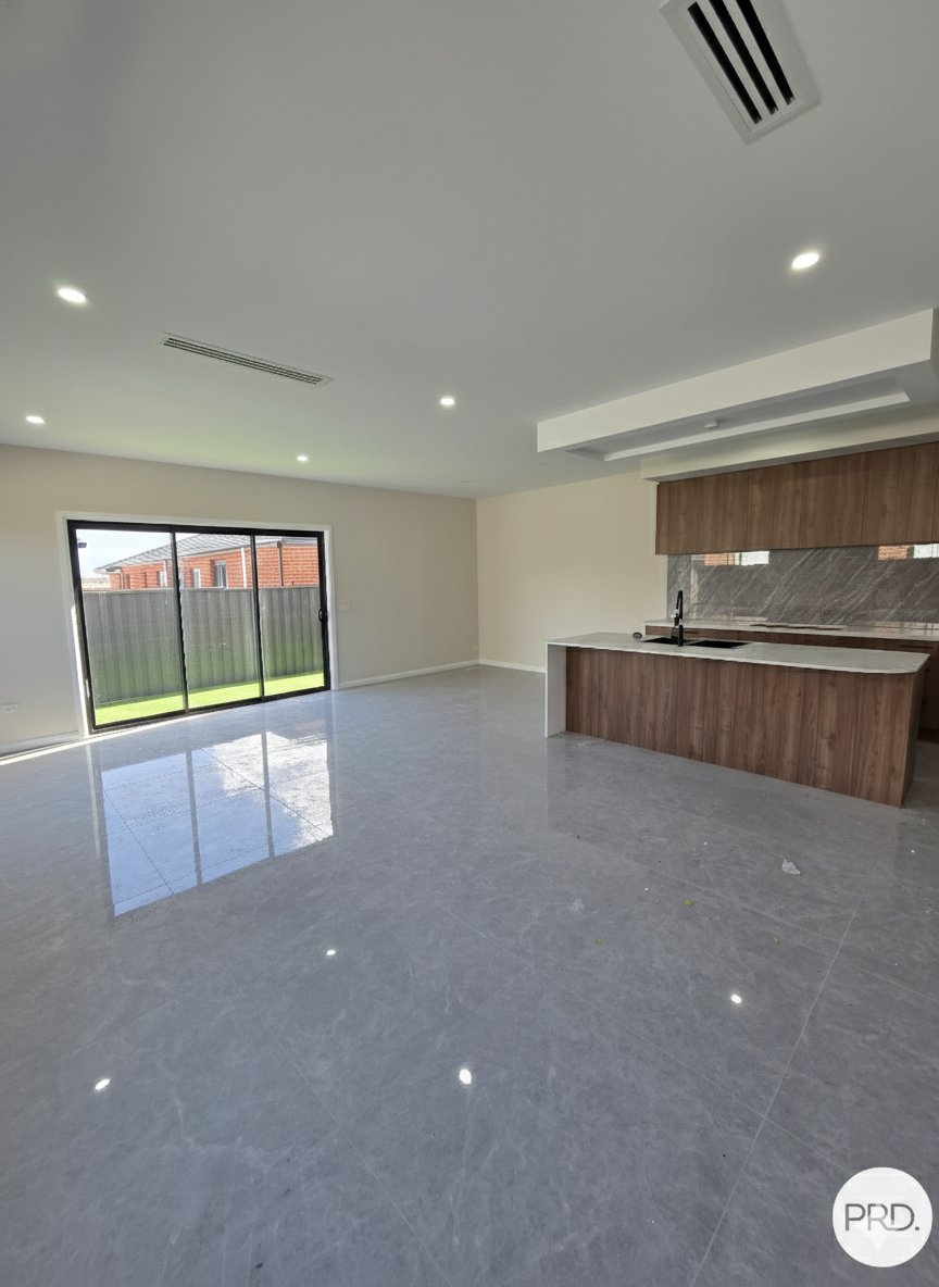 63 Carrera Crescent CLYDE 6