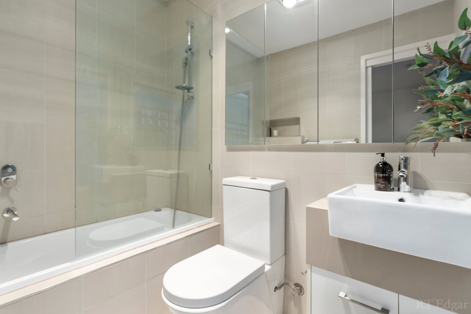 Real Estate and Property in 63 Chatsworth Road, Prahran, VIC