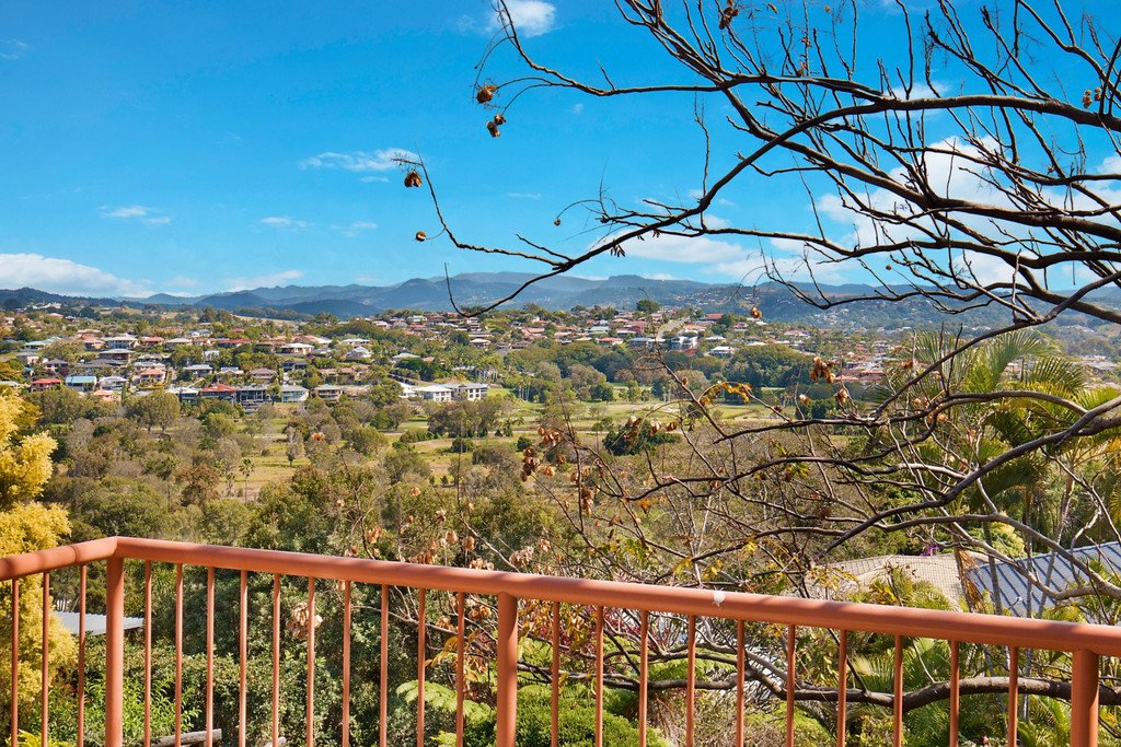 63 Cominan Ave  BANORA POINT 1