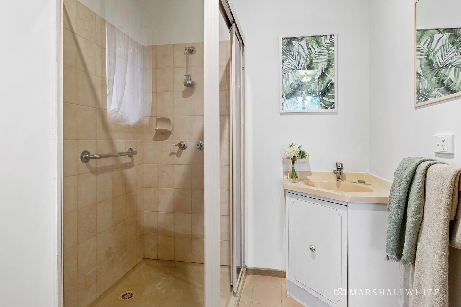 63 Dorothy Crescent, Mornington, VIC