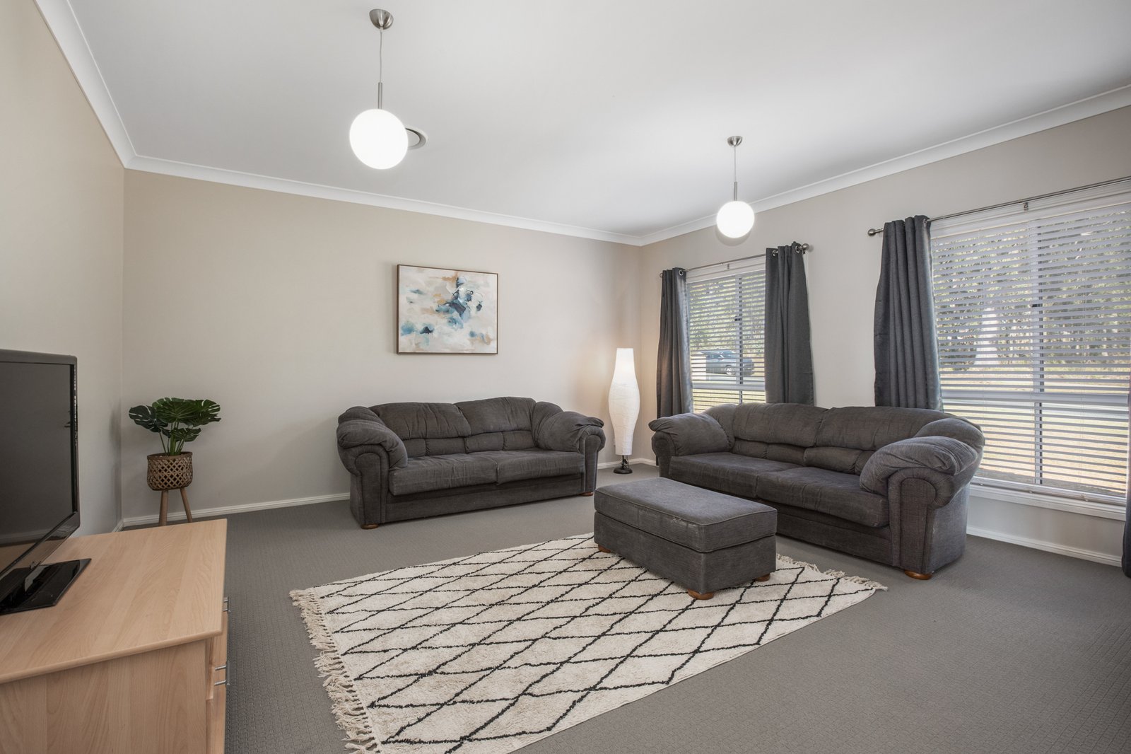 63 Dunmore Road LARGS 7