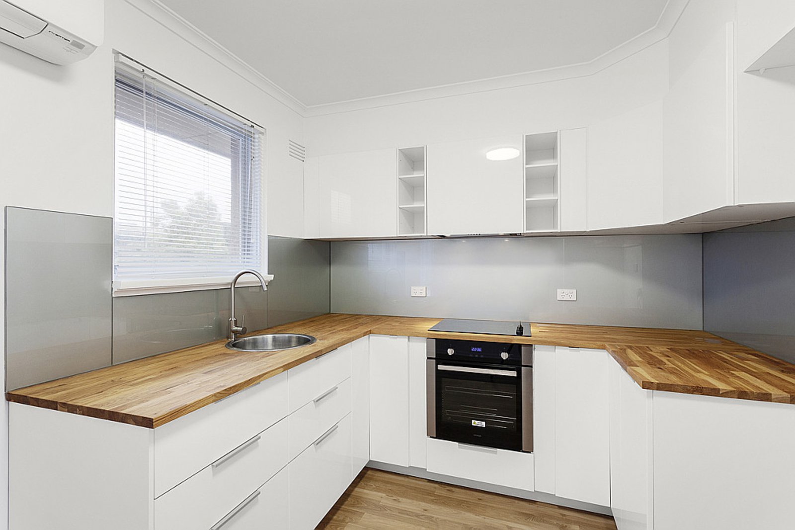 Gallery: 6/3 Dunoon Street