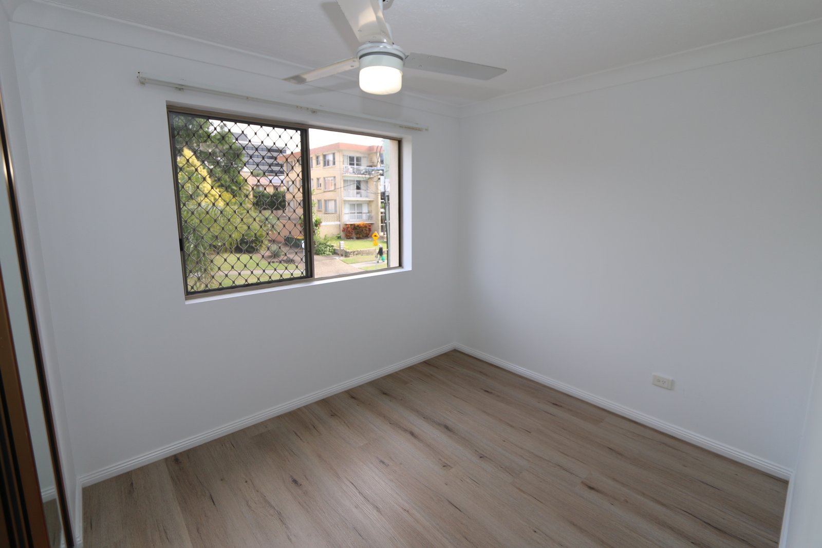 6/3 Garden Street SOUTHPORT 8