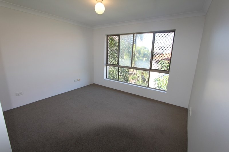 6/3 Garden Street SOUTHPORT 7
