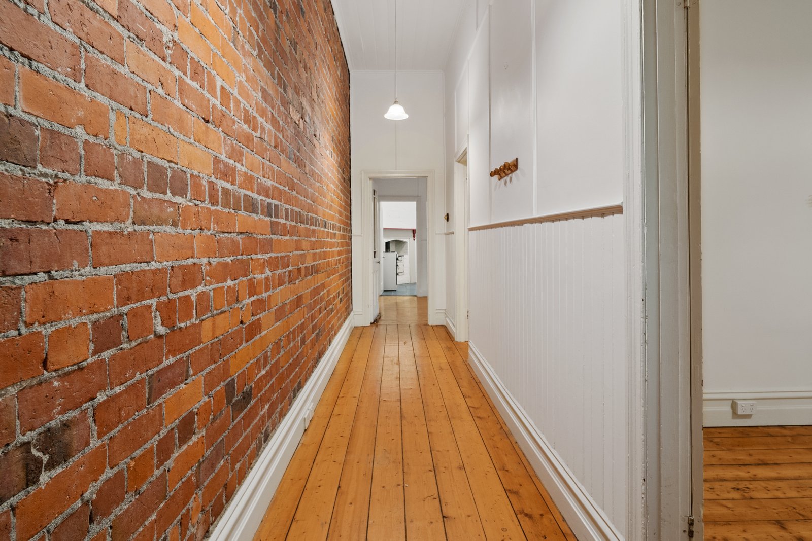 63 Gladstone Street QUARRY HILL 3