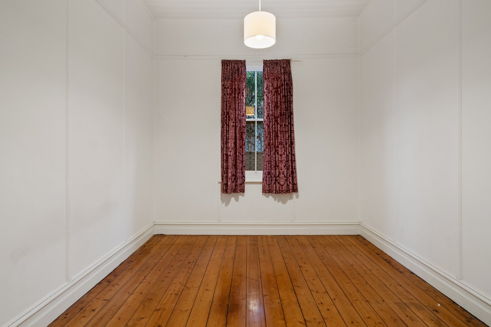 63 Gladstone Street QUARRY HILL 7