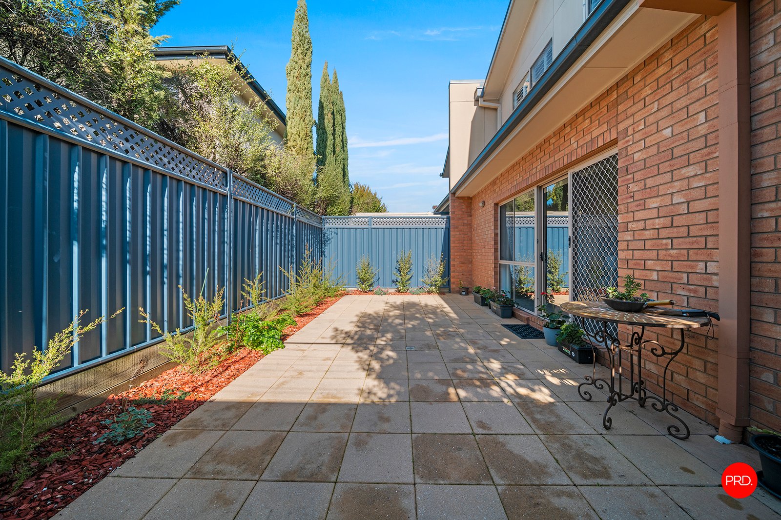 63 Havlin Street East  FLORA HILL 15
