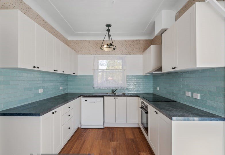 63 Hawkesbury Road SPRINGWOOD 3