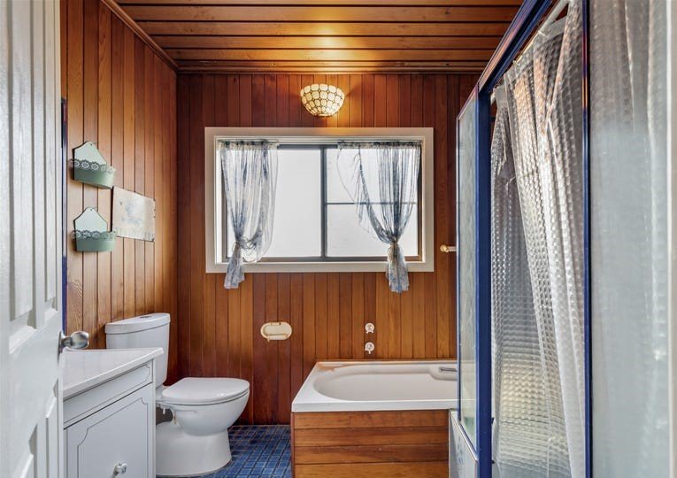 63 Hawkesbury Road SPRINGWOOD 5