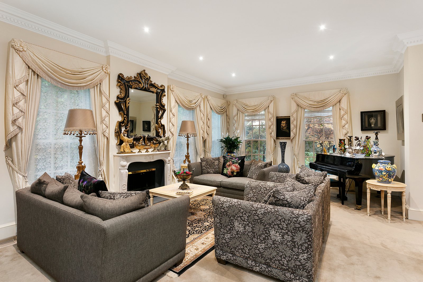 Real Estate and Property in 63 Hopetoun Road, Toorak, VIC