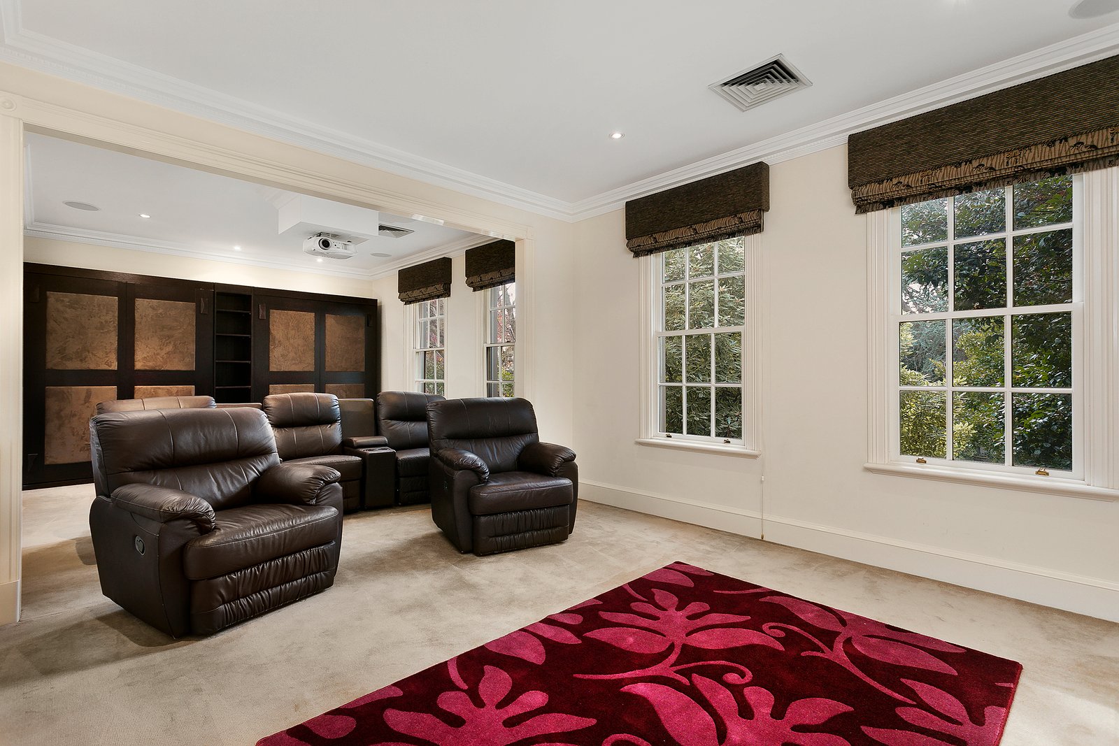 Real Estate and Property in 63 Hopetoun Road, Toorak, VIC