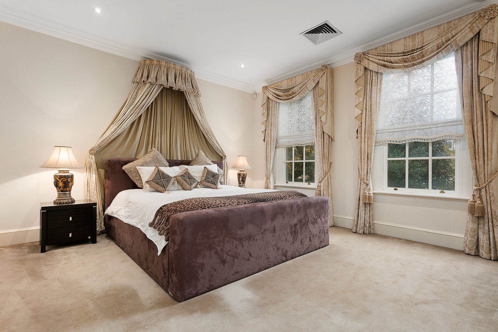 Real Estate and Property in 63 Hopetoun Road, Toorak, VIC