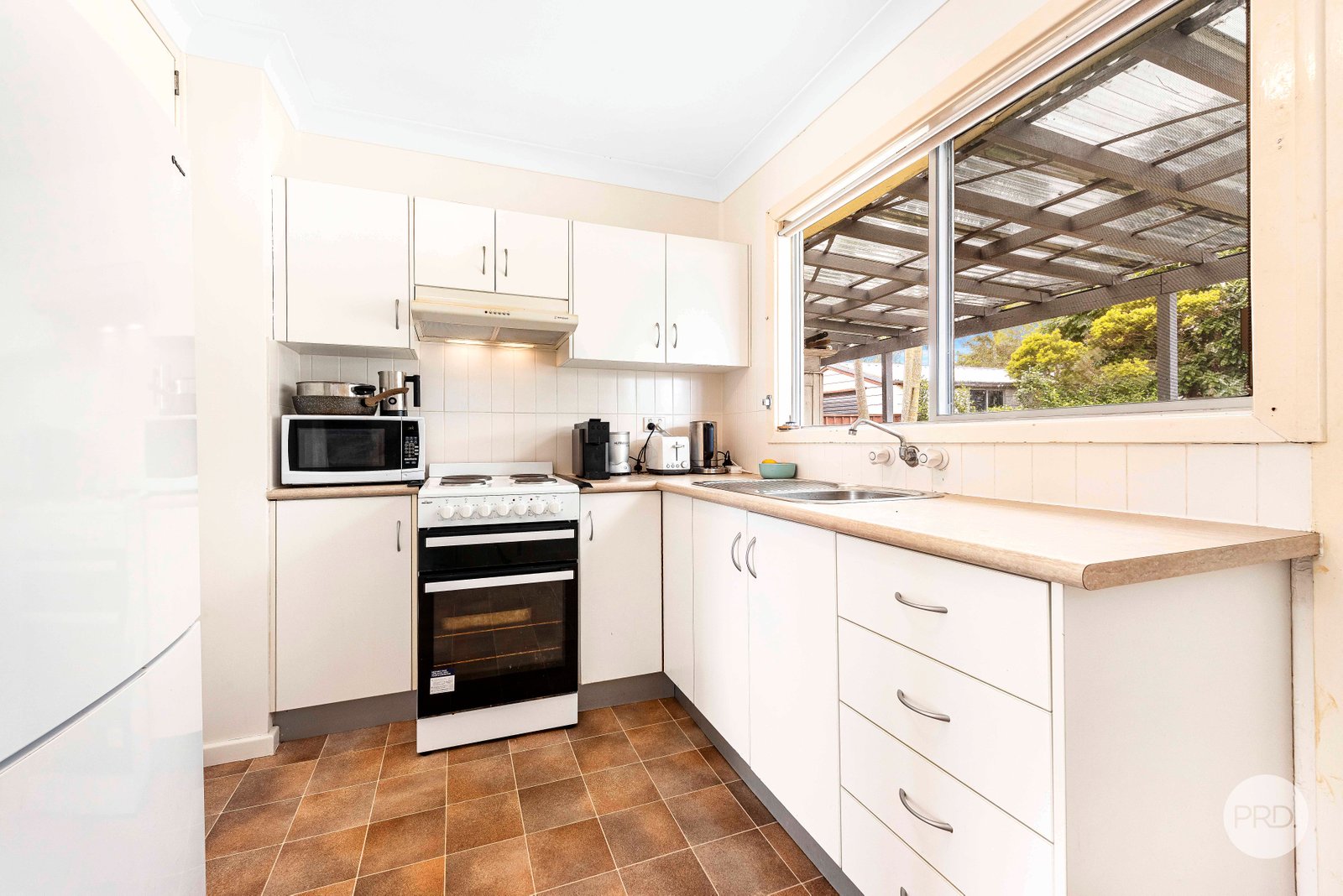 63 Horace Street SHOAL BAY 9