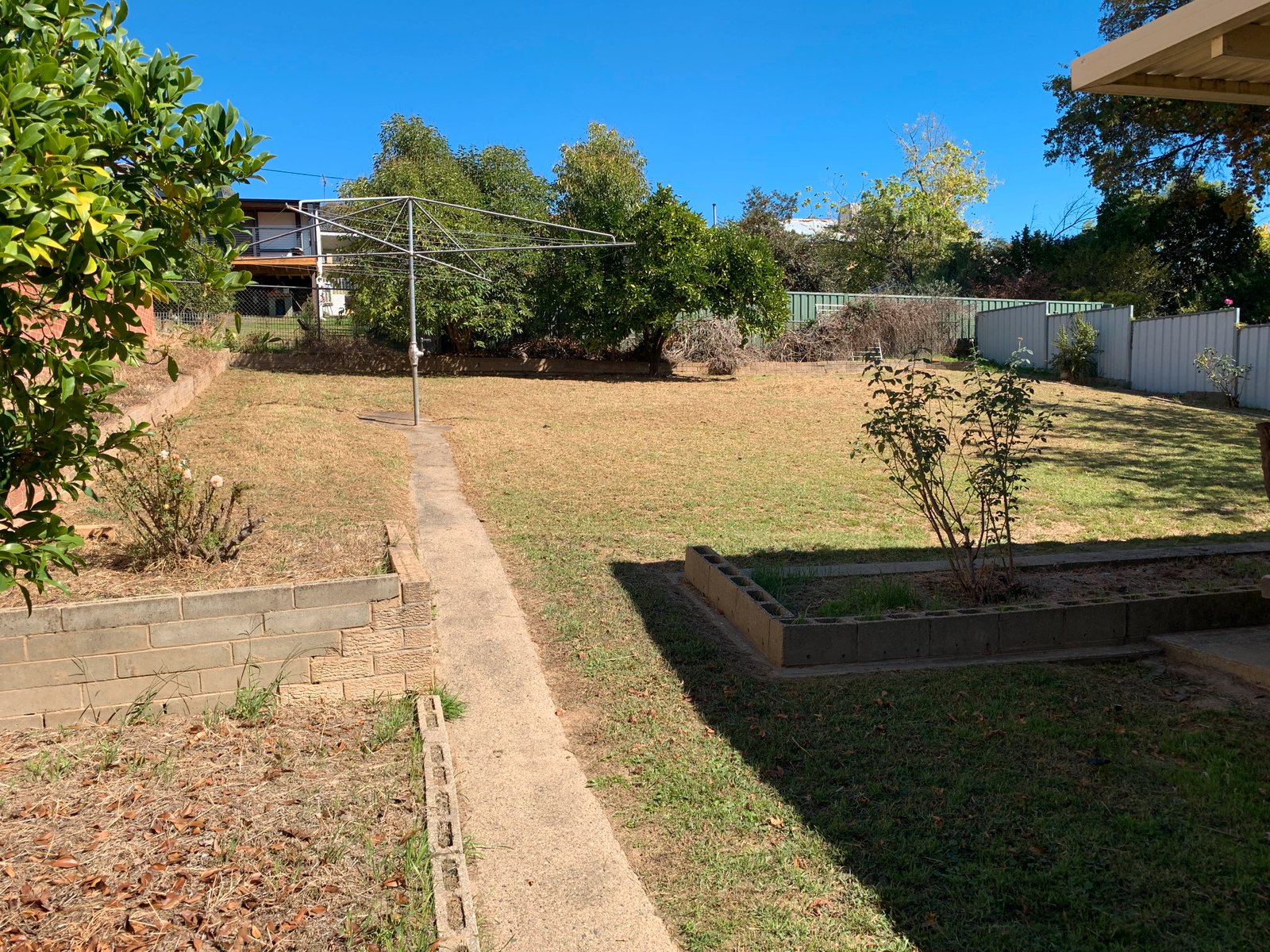 63 Lambie Street TUMUT 18