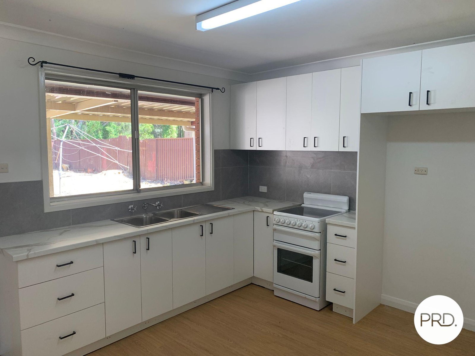 63 Lehmann Avenue LIVERPOOL 4