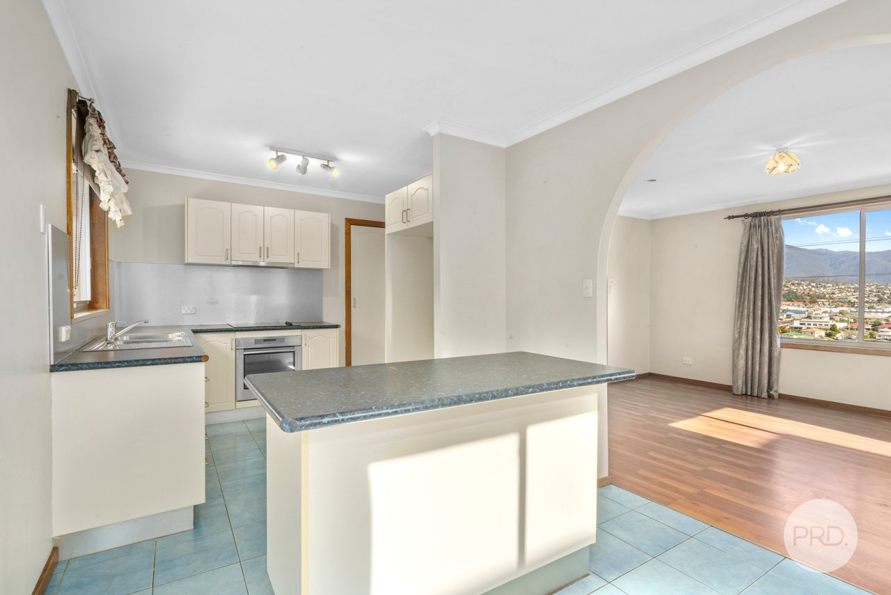 63 Lennox Avenue LUTANA 2
