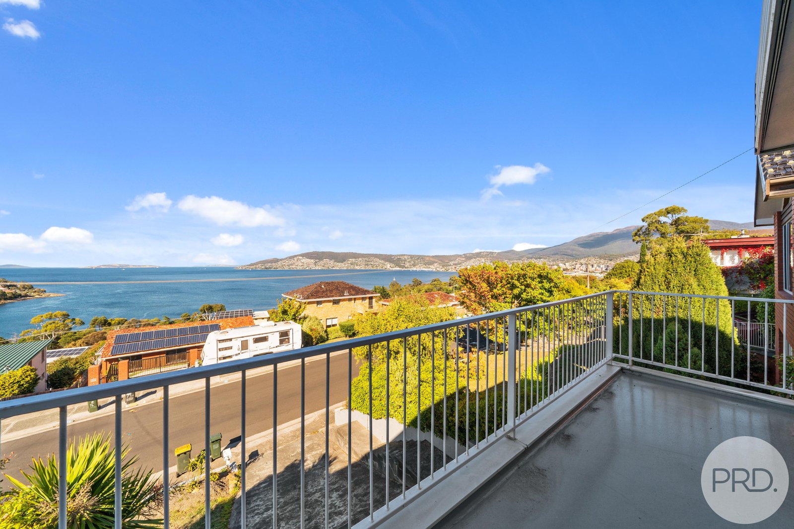 63 Leura Street ROSNY 2