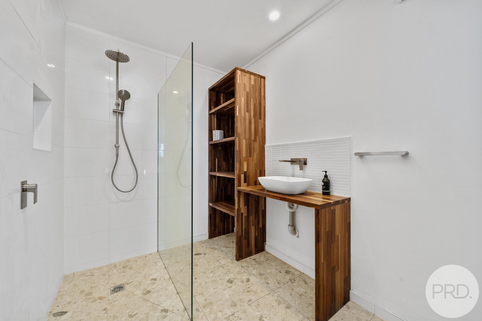 63 Leura Street ROSNY 7