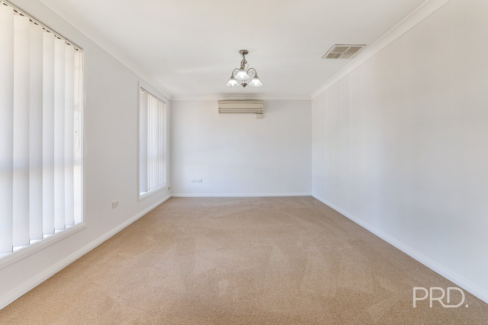 63 Manilla Road TAMWORTH 4