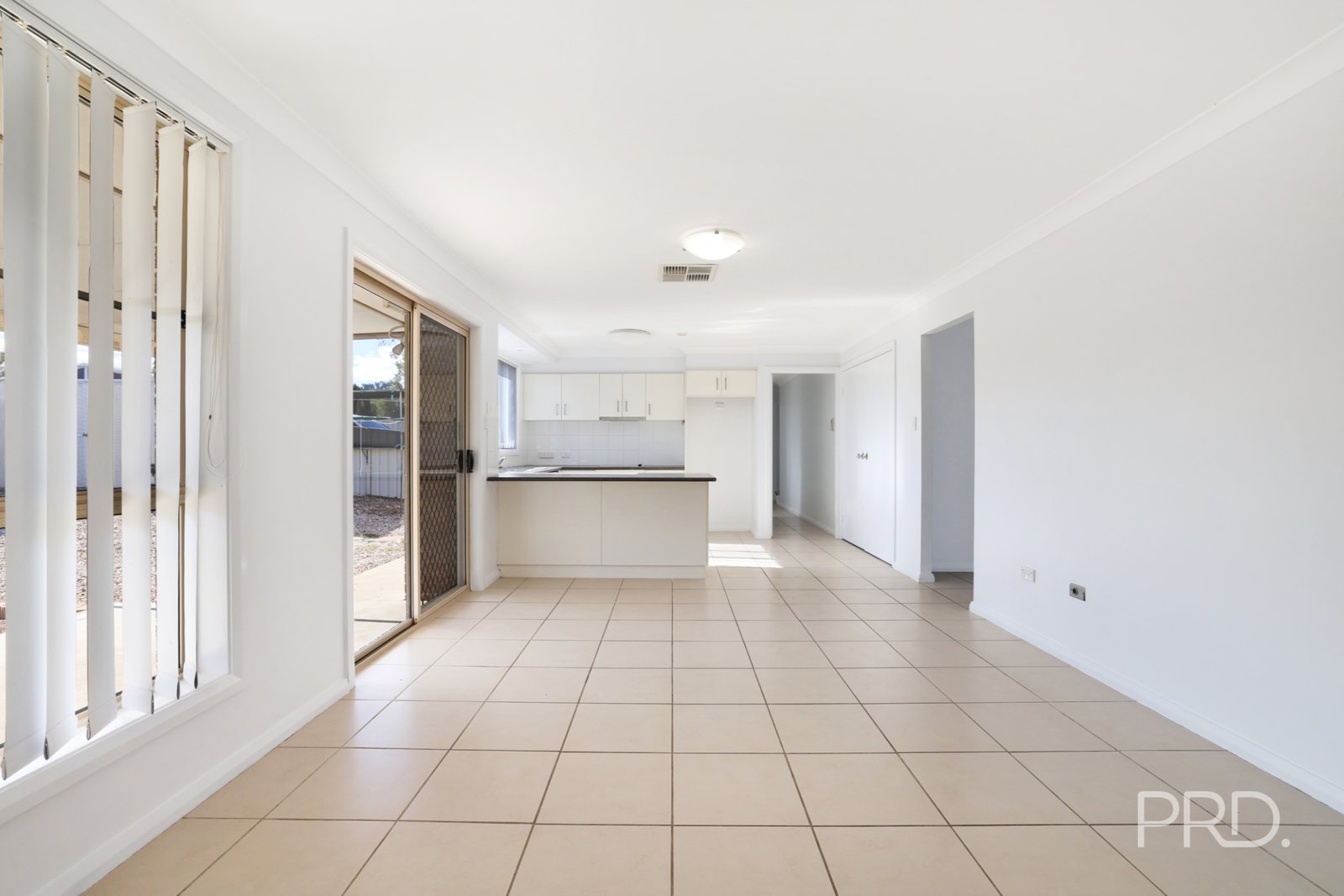 63 Manilla Road TAMWORTH 13