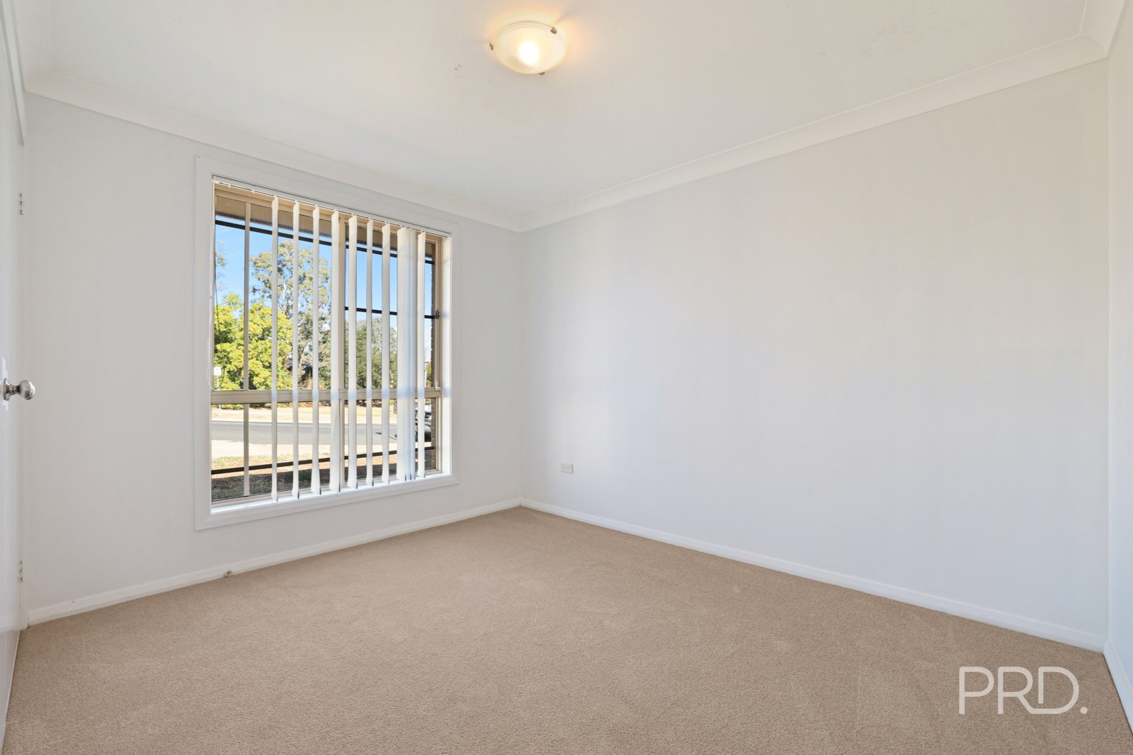 63 Manilla Road TAMWORTH 18