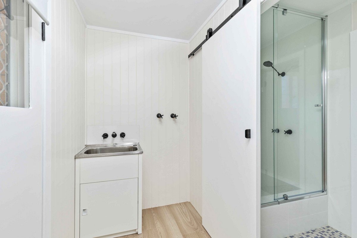 6/3 Nineteenth Avenue PALM BEACH 6