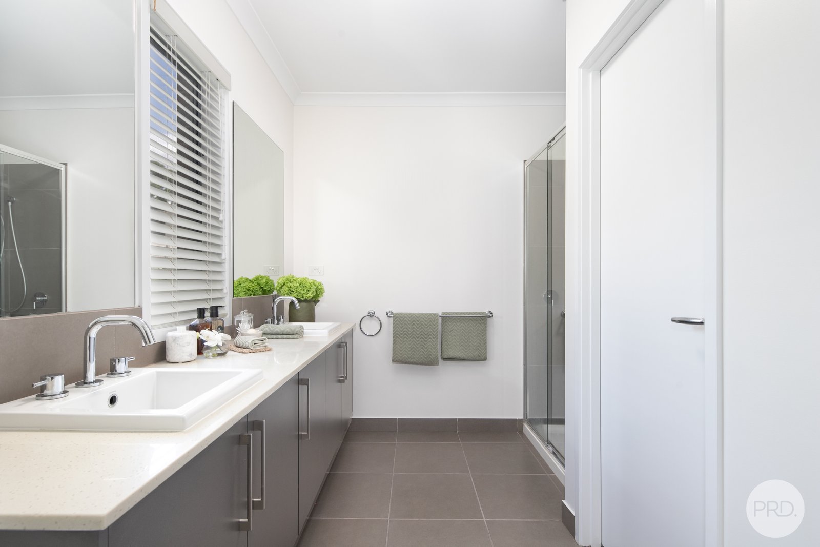 63 Normlyttle Parade MINERS REST 7