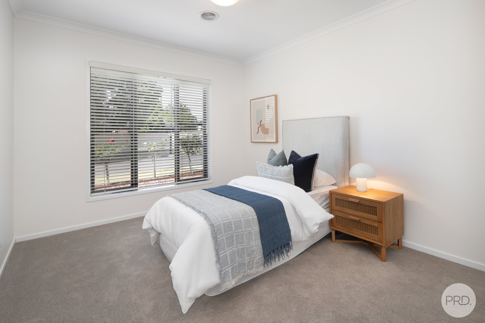 63 Normlyttle Parade MINERS REST 9