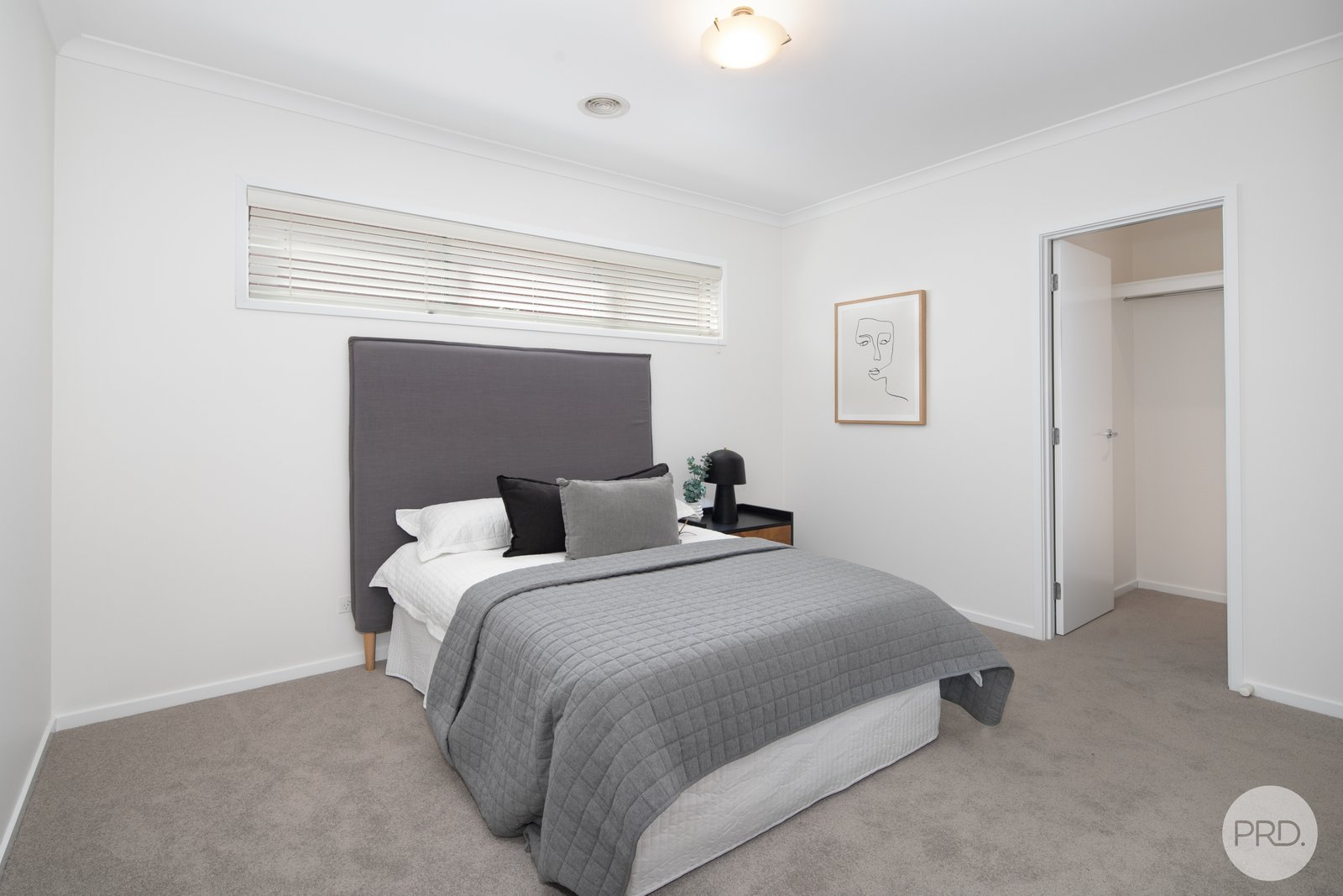 63 Normlyttle Parade MINERS REST 12