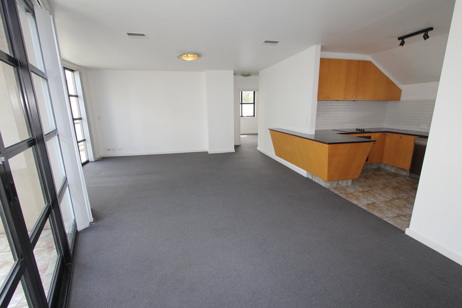 Real Estate and Property in 6/3 Ormond Esplanade, Elwood, VIC