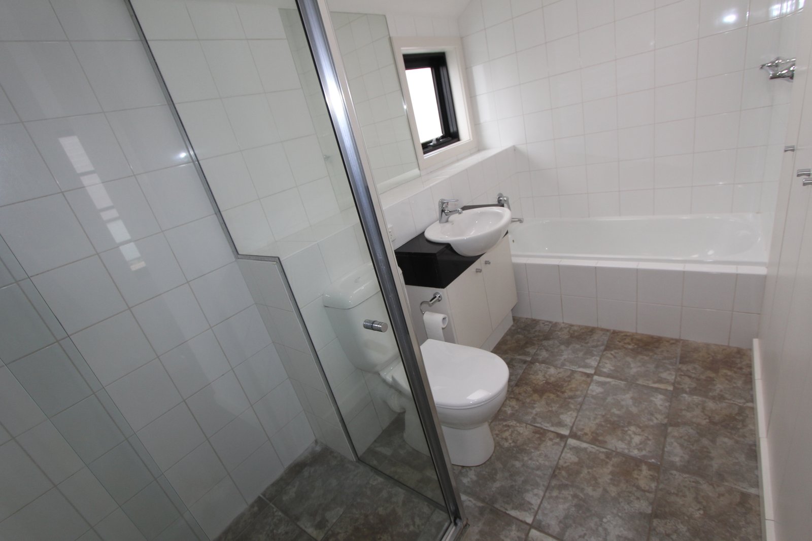 Real Estate and Property in 6/3 Ormond Esplanade, Elwood, VIC