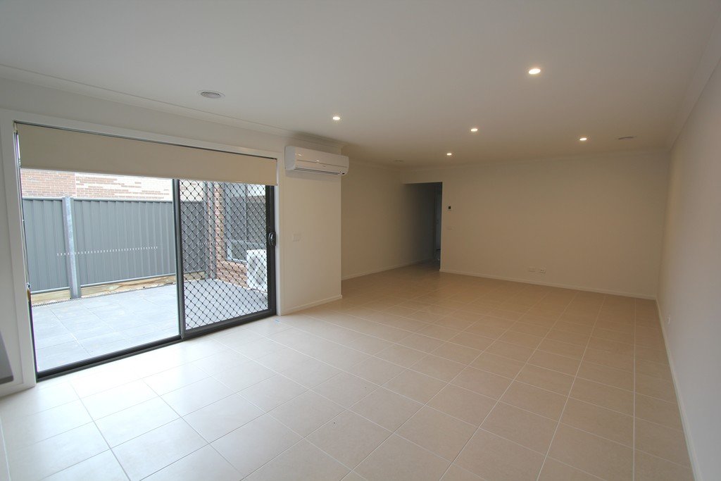 63 O'Shannassy Parade Lucas 5