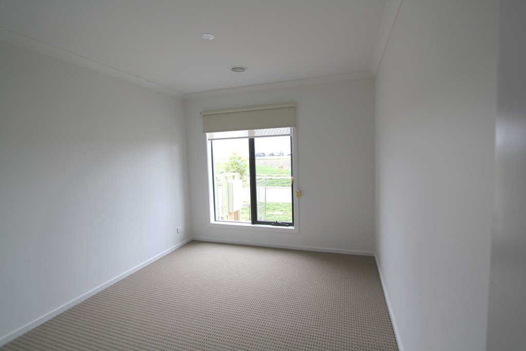 63 O'Shannassy Parade Lucas 9