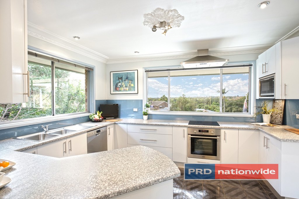 63 Parklands Avenue LEONAY 3