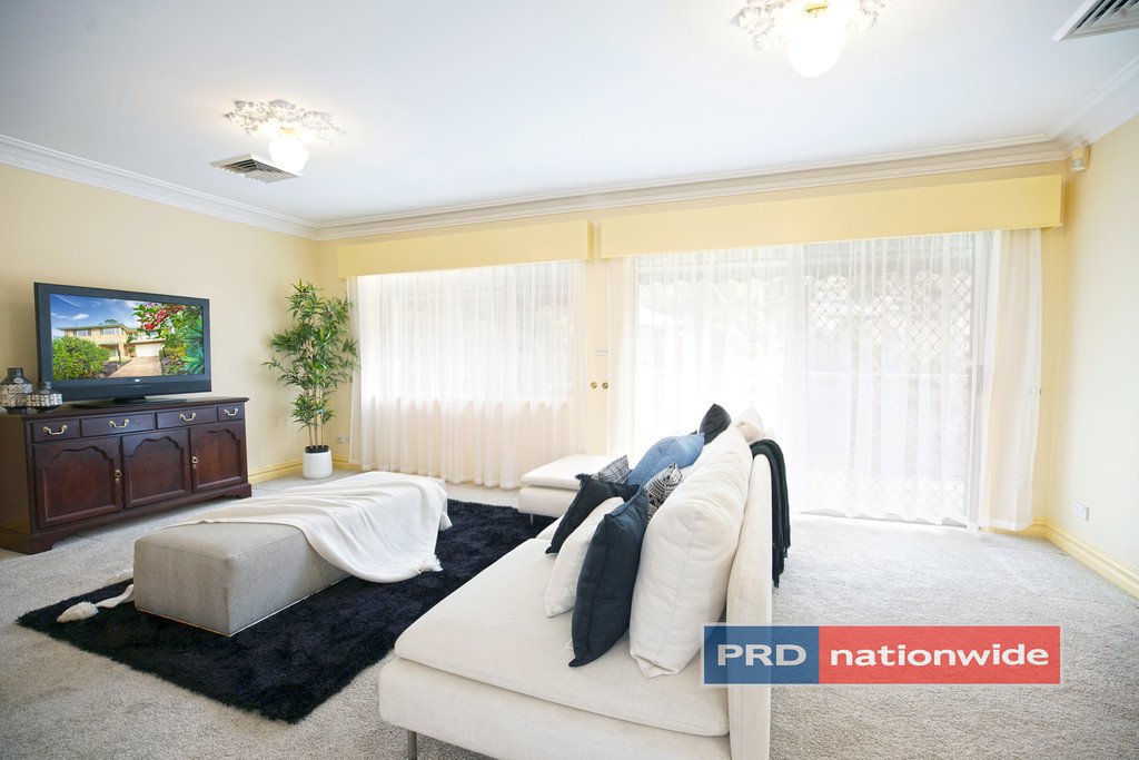 63 Parklands Avenue LEONAY 11